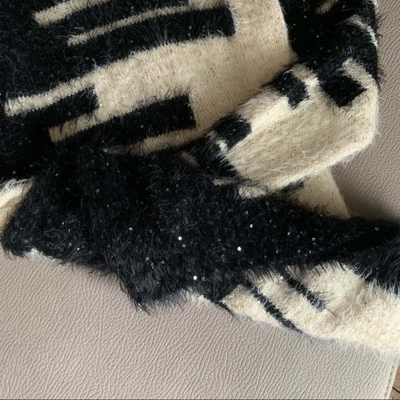 Black and White Fuzzy Sweater - Picture 5 of 5